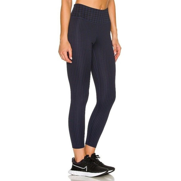 Nike Dri-FIT Women's Navy Blue 7/8  Midnight‎ Navy & Black Leggings Size XS - Picture 3 of 12